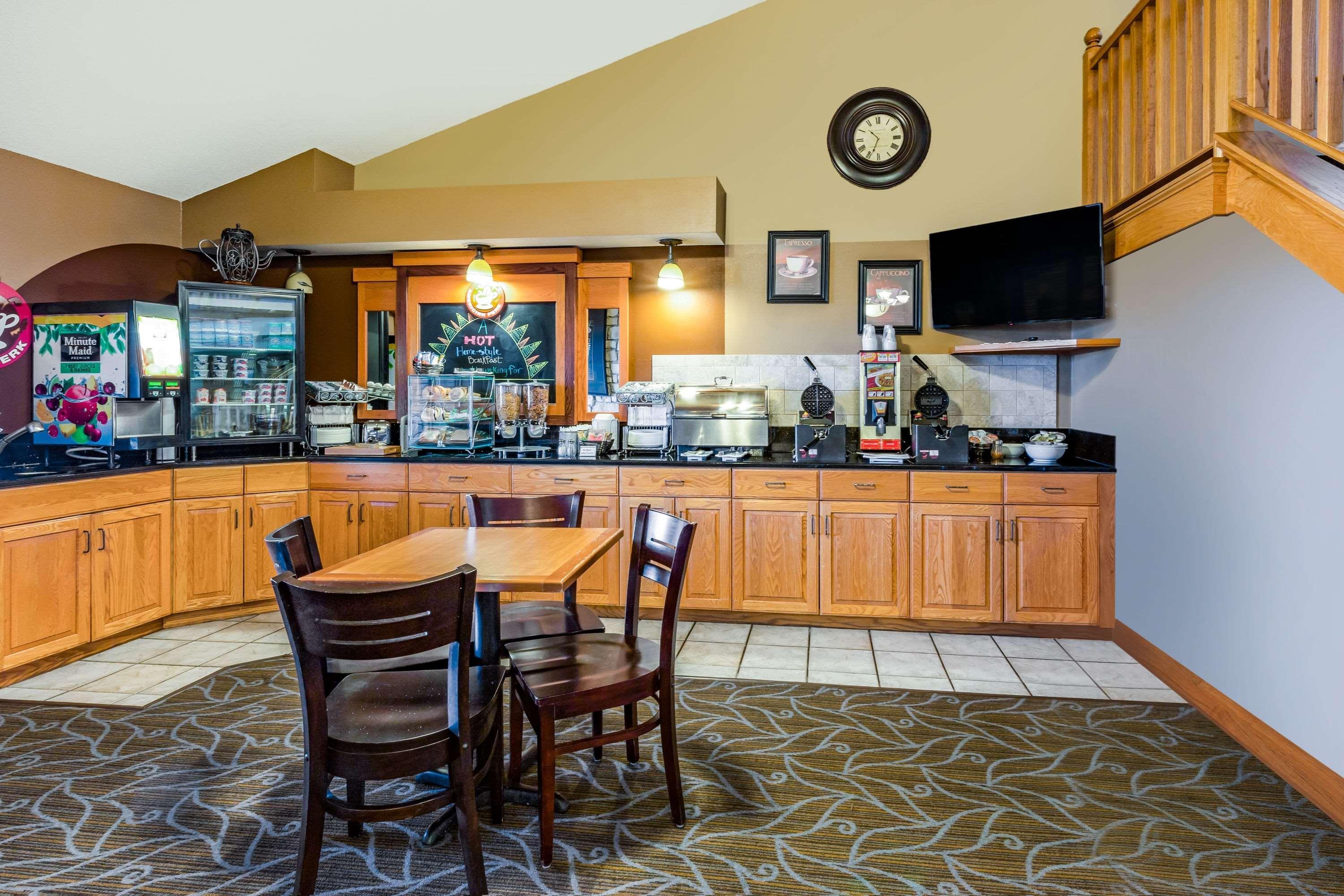 Hotel Americinn By Wyndham Mn Princeton