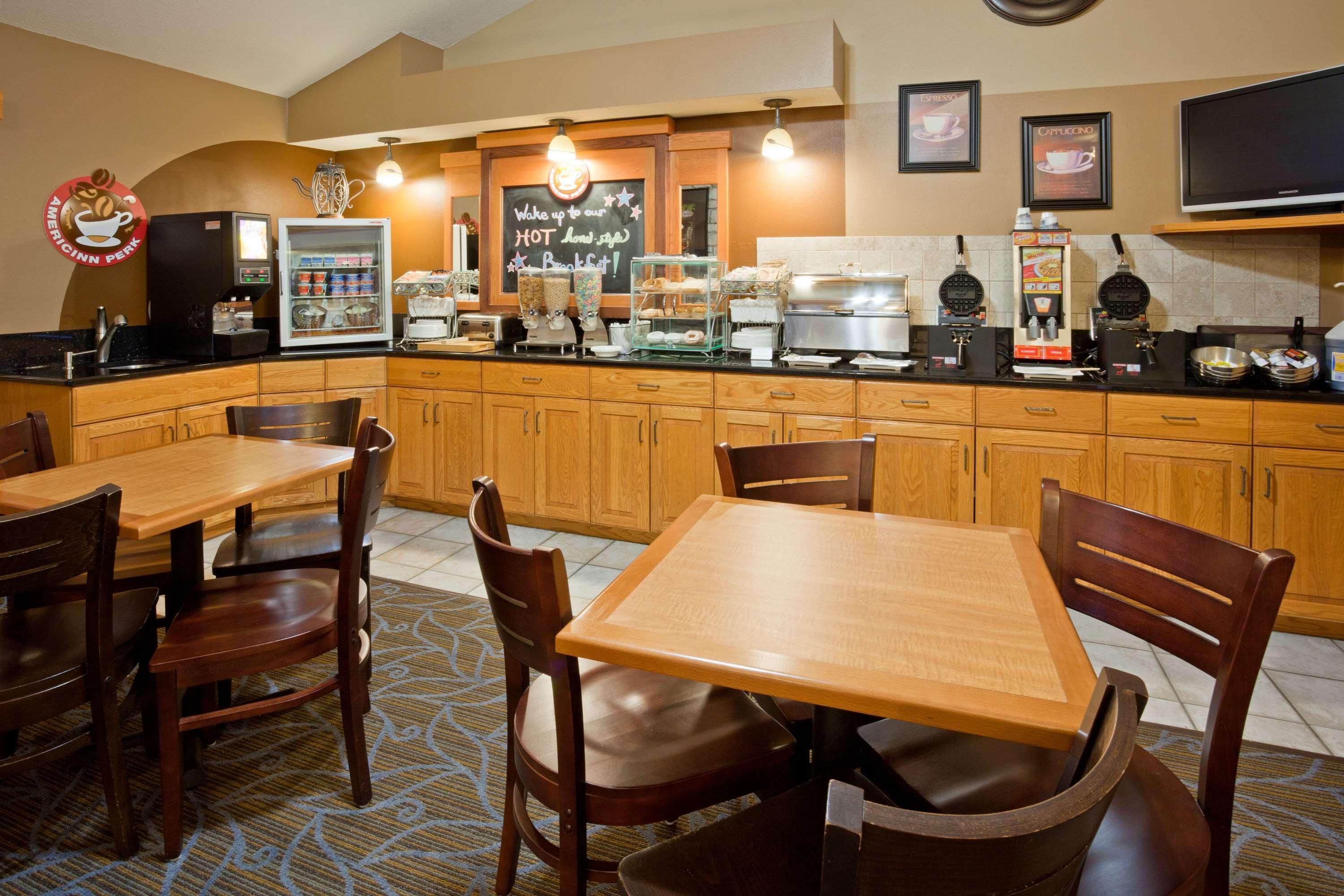 Hotel Americinn By Wyndham Mn 3*