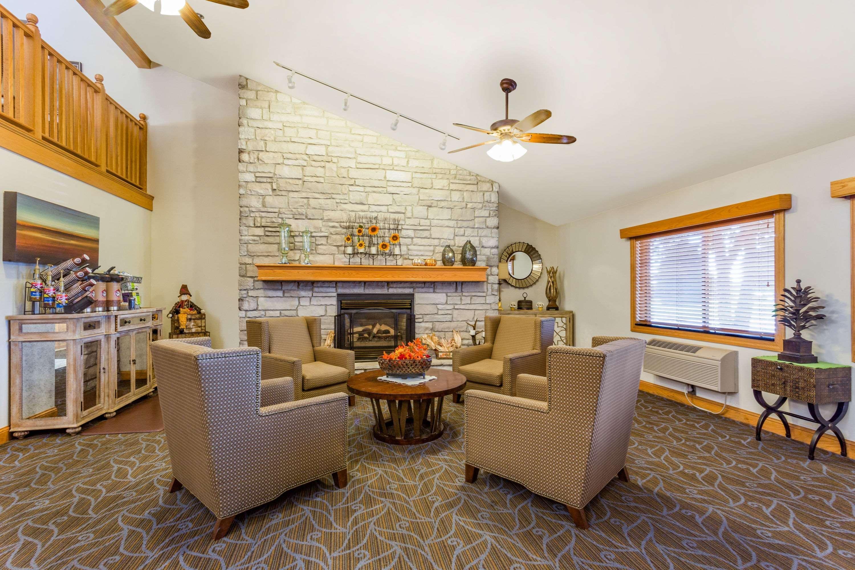 Hotel Americinn By Wyndham Mn Princeton